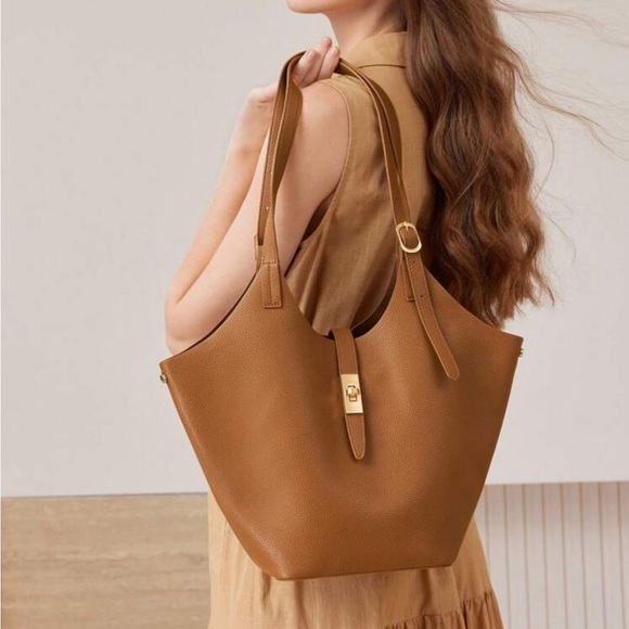 Handbags - Elegant Tan PU Leather Tote Bag